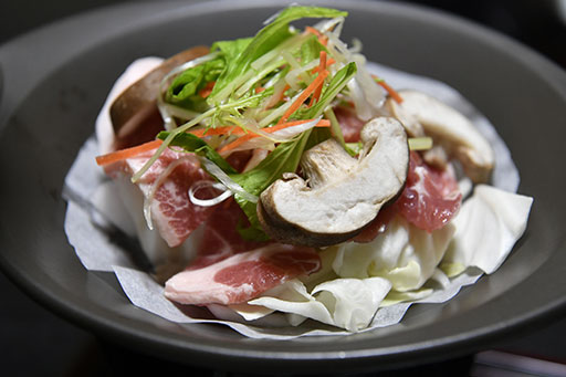 お昼を華やかに彩る豪華な逸品の数々